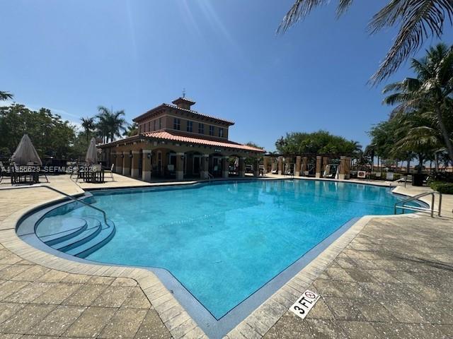 EGRET LAKES ESTATES SEC 2 - Residential Lease