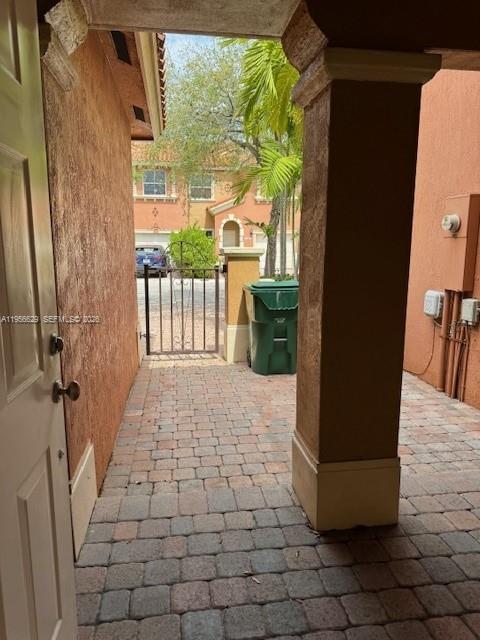 EGRET LAKES ESTATES SEC 2 - Residential Lease