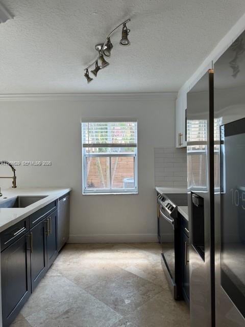 EGRET LAKES ESTATES SEC 2 - Residential Lease