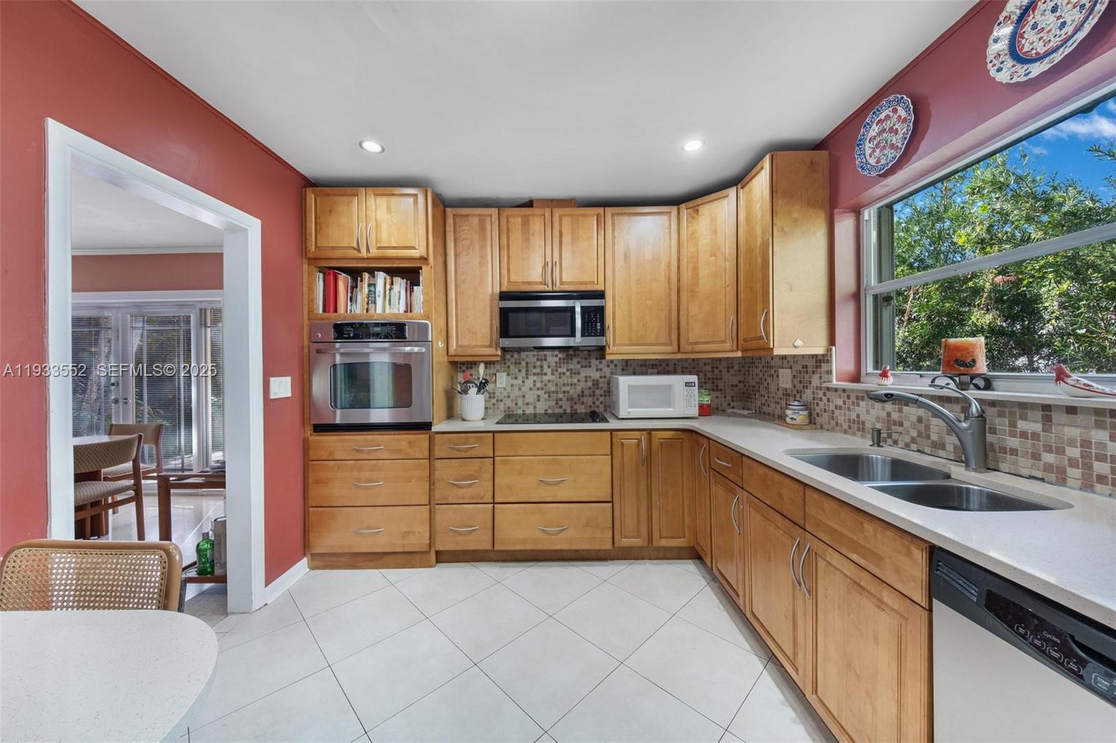 CORAL GABLE COUNTRY CLUB - Residential