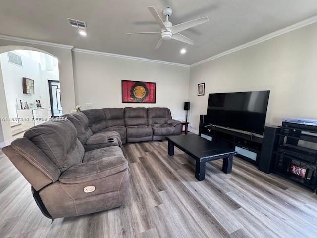 ISLES AT WESTON - Residential Lease