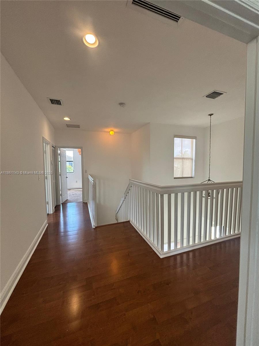 FONTAINEBLEAU WEST NORTH - Residential Lease