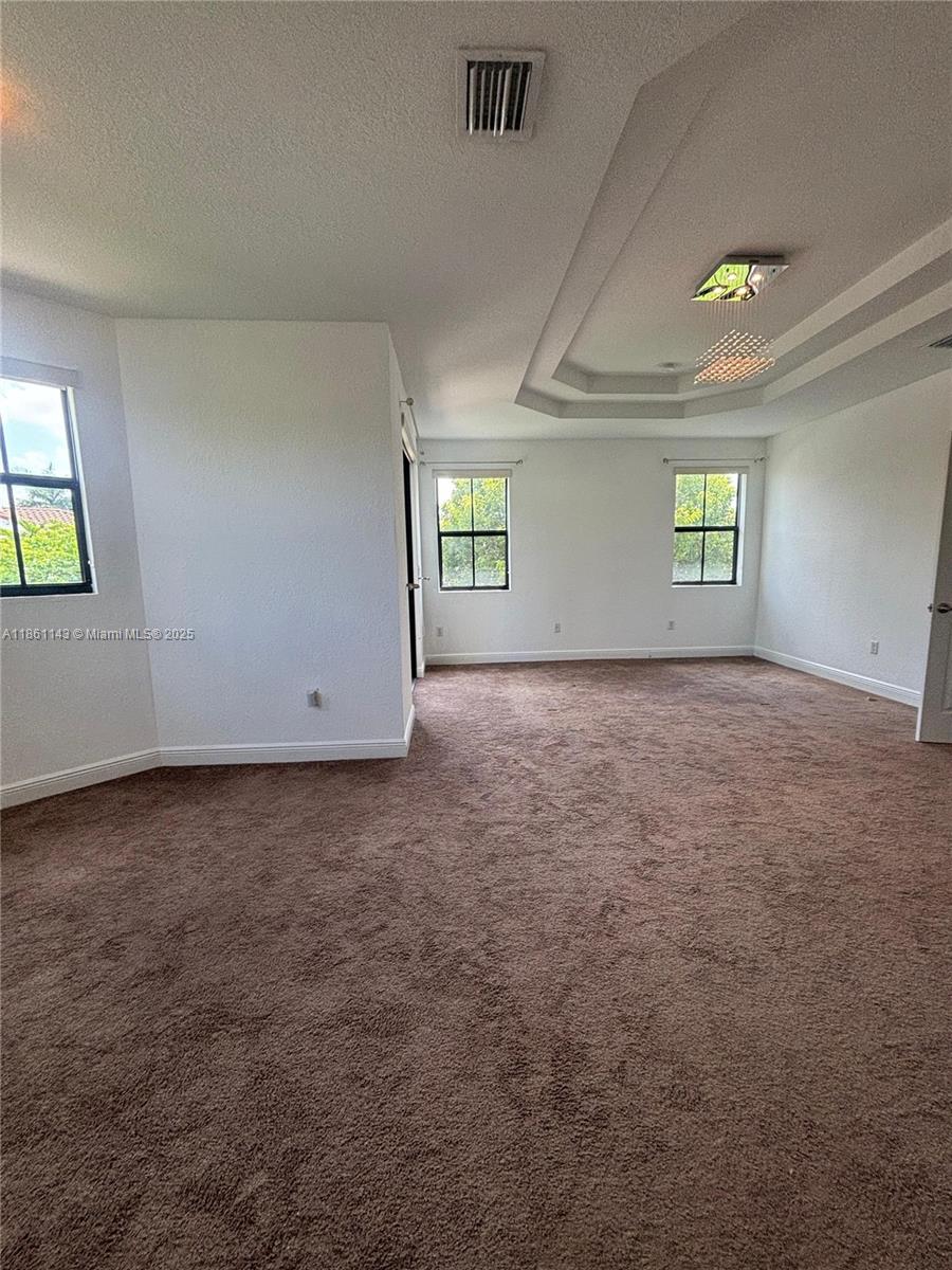 FONTAINEBLEAU WEST NORTH - Residential Lease