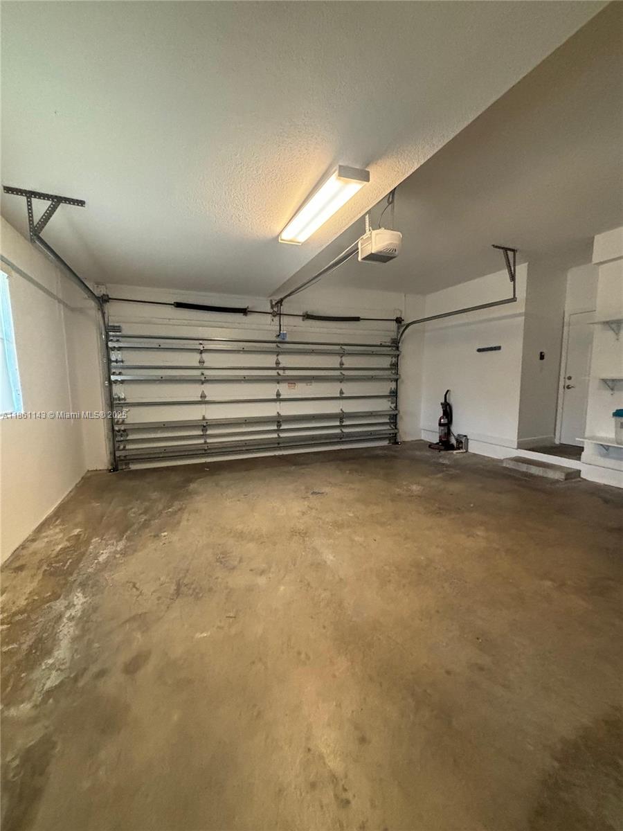 FONTAINEBLEAU WEST NORTH - Residential Lease