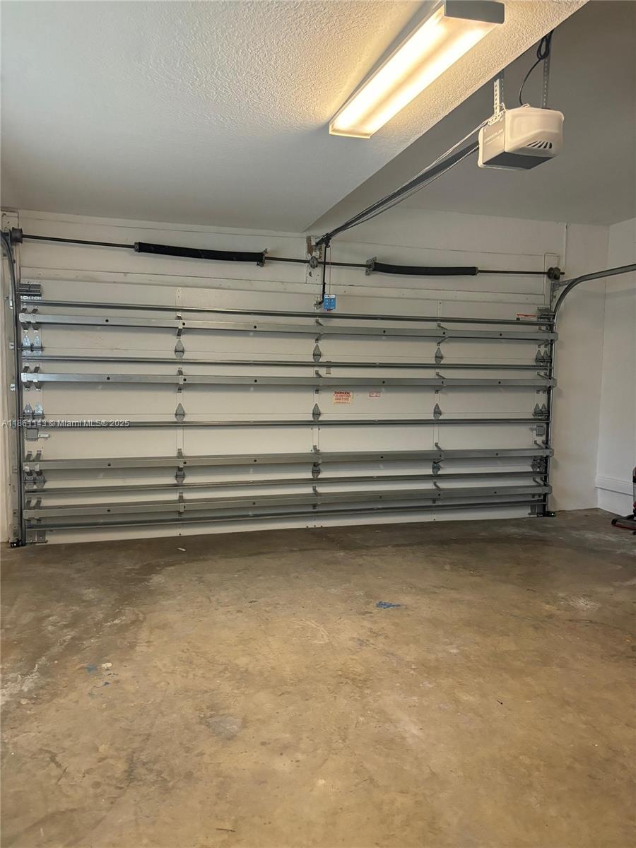 FONTAINEBLEAU WEST NORTH - Residential Lease