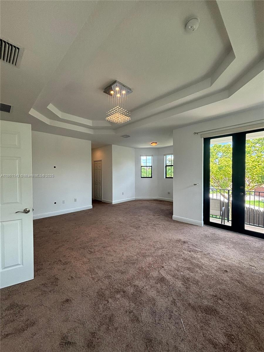 FONTAINEBLEAU WEST NORTH - Residential Lease