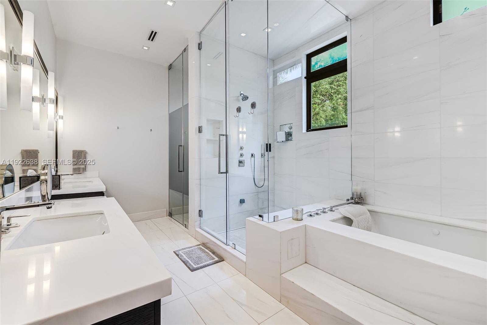 GABLES ESTATES NO 3 - Residential