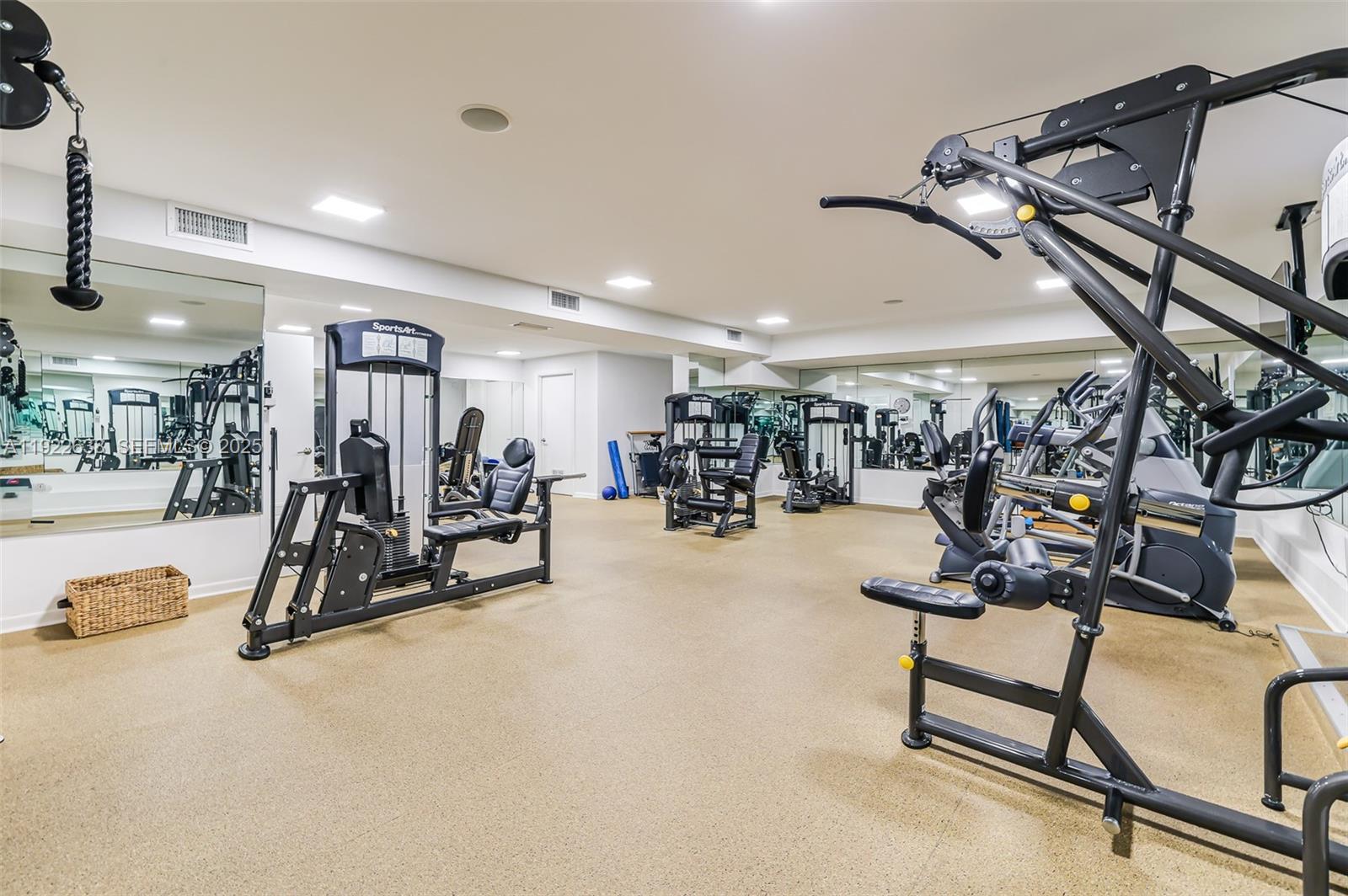 GABLES ESTATES NO 3 - Residential