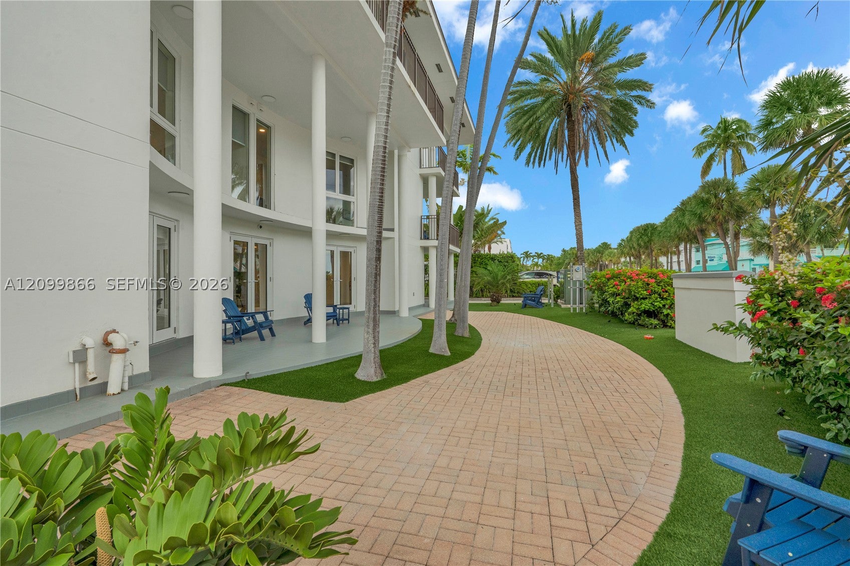 4217-4225 El Mar Dr