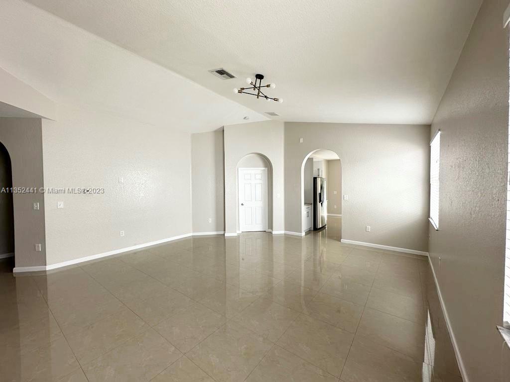 PORTOFINO BAY - Residential Lease