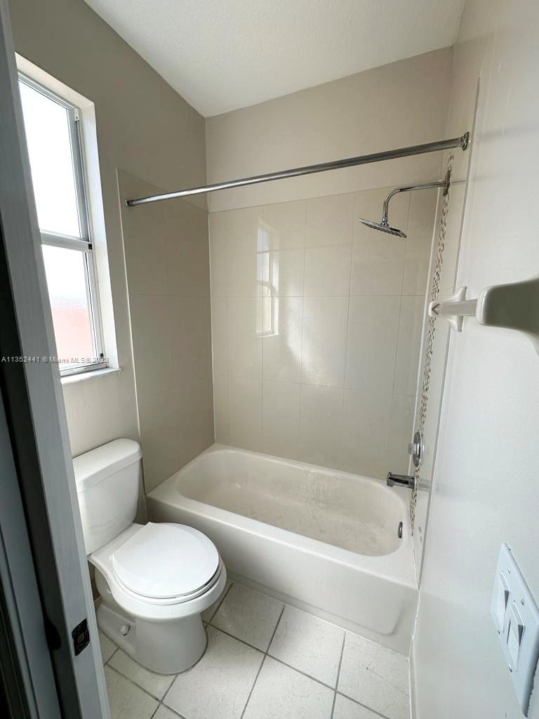 PORTOFINO BAY - Residential Lease