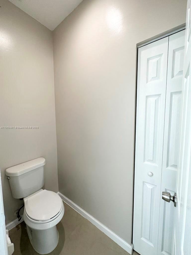 PORTOFINO BAY - Residential Lease