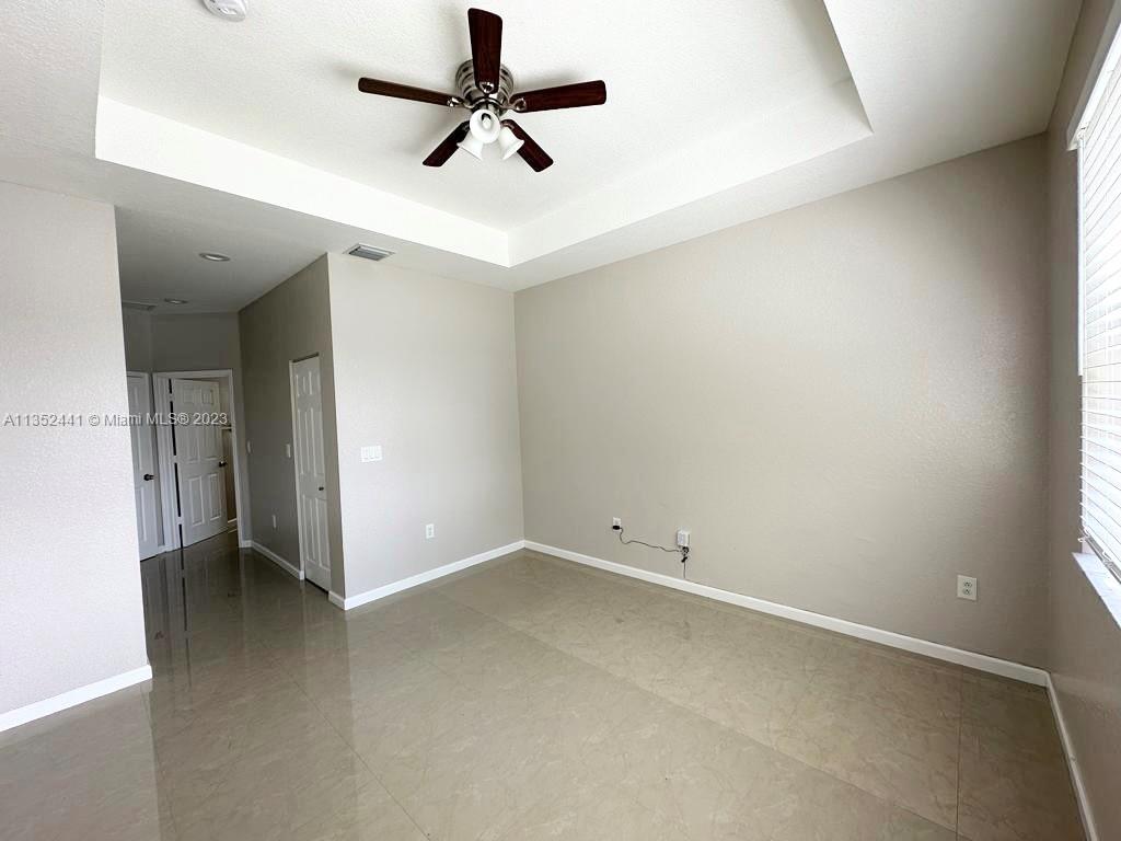 PORTOFINO BAY - Residential Lease