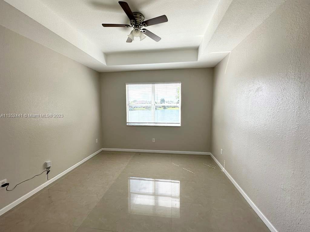 PORTOFINO BAY - Residential Lease