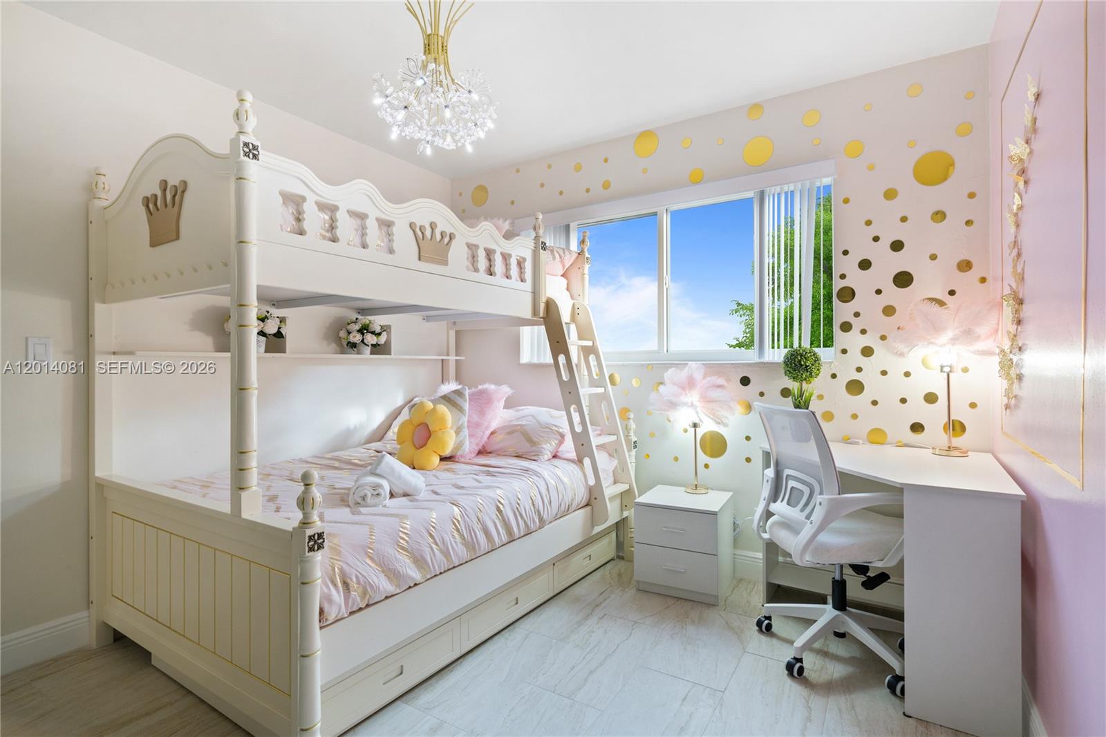 FLAMINGO MANORS - Residential Lease