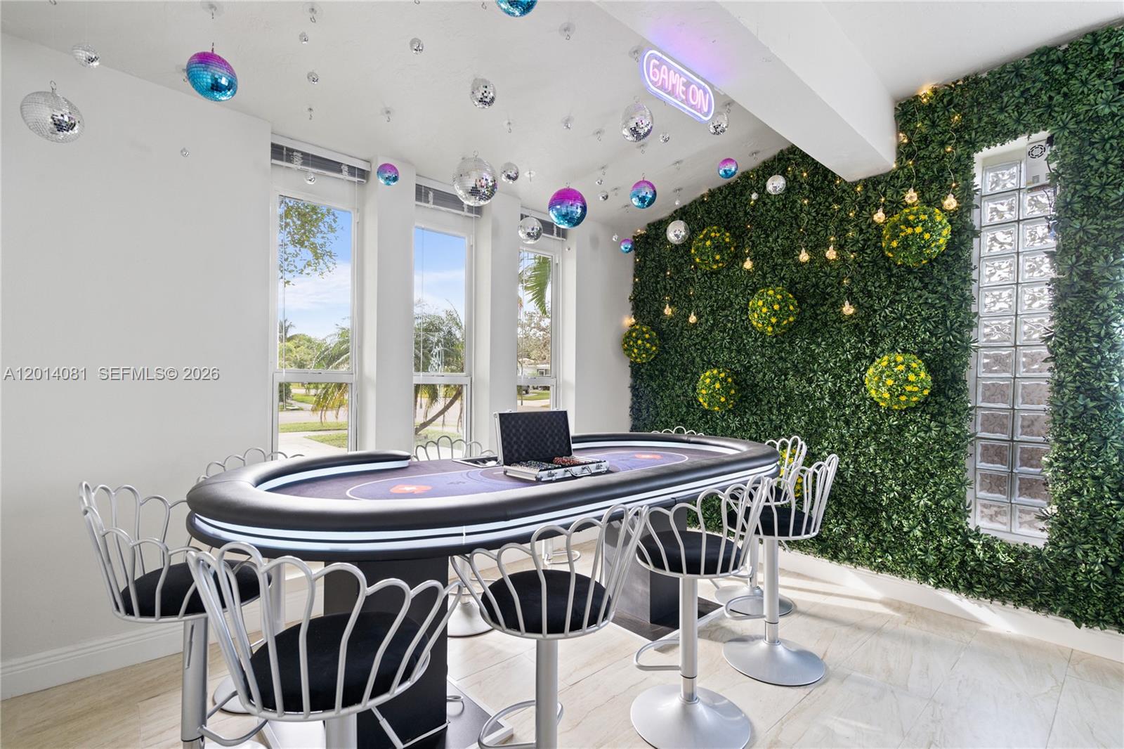 FLAMINGO MANORS - Residential Lease