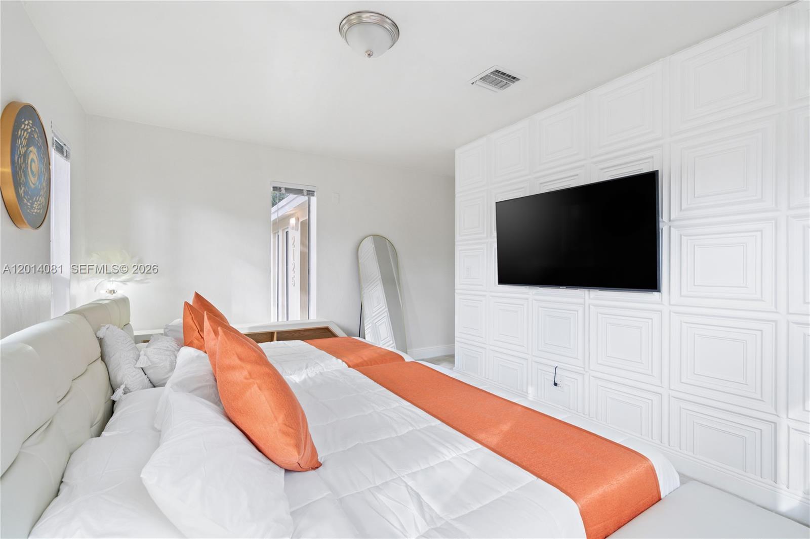FLAMINGO MANORS - Residential Lease