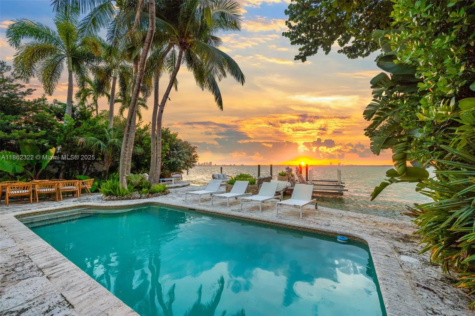 Miami Beach, Florida 33140, United States, 3 Bedrooms Bedrooms, ,4 BathroomsBathrooms,Residential,Active,197358 Miami Beach, Florida 33140, United States, 3 Bedrooms Bedrooms, ,4 BathroomsBathrooms,Residential,Active,197358