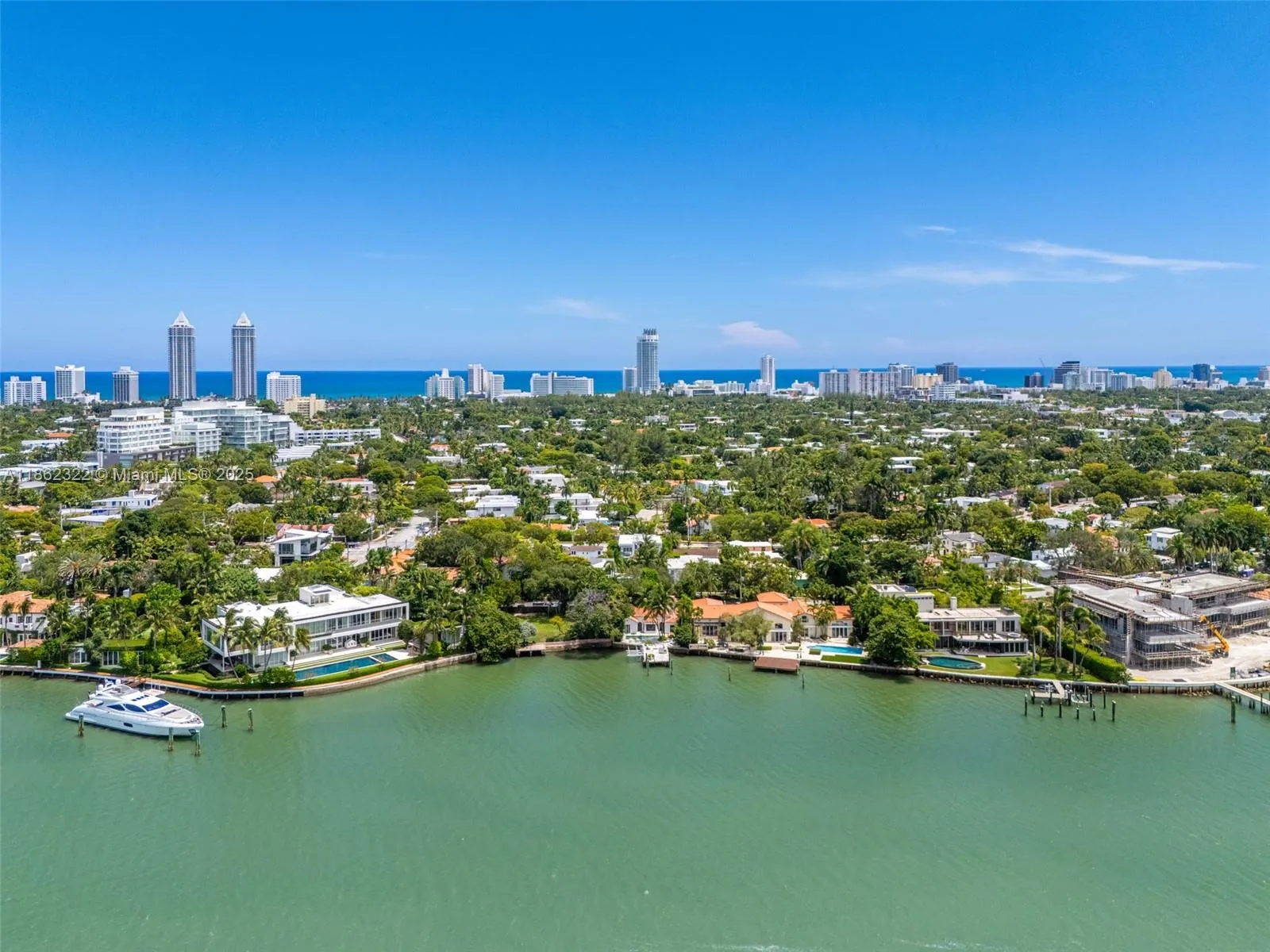 Miami Beach, Florida 33140, United States, 3 Bedrooms Bedrooms, ,4 BathroomsBathrooms,Residential,Active,197358