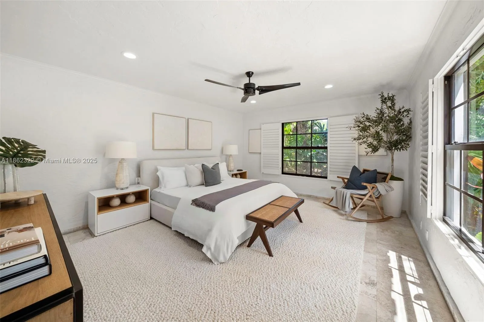 Miami Beach, Florida 33140, United States, 3 Bedrooms Bedrooms, ,4 BathroomsBathrooms,Residential,Active,197358