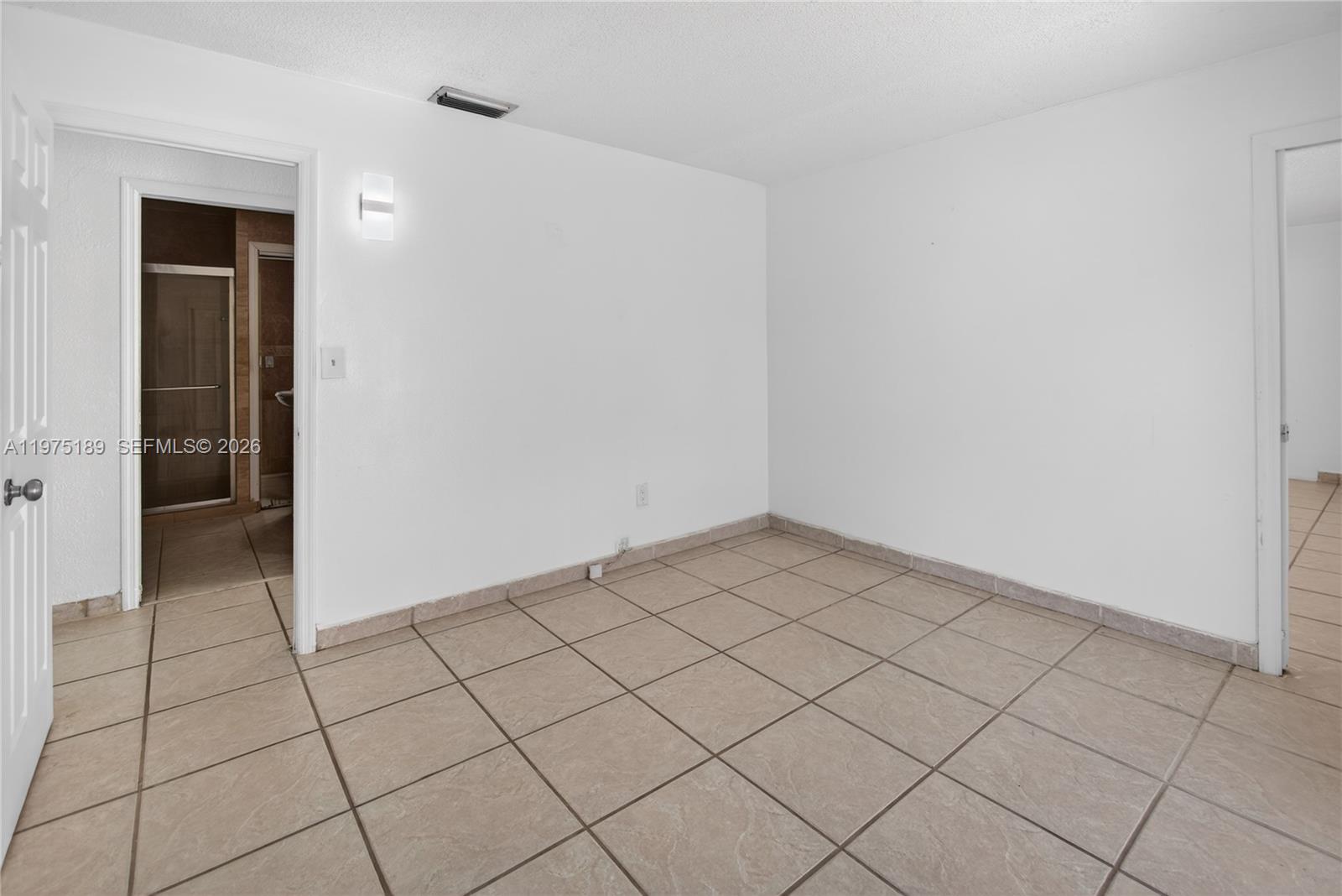 CALUSA CLUB ESTATES 4TH A - Residential