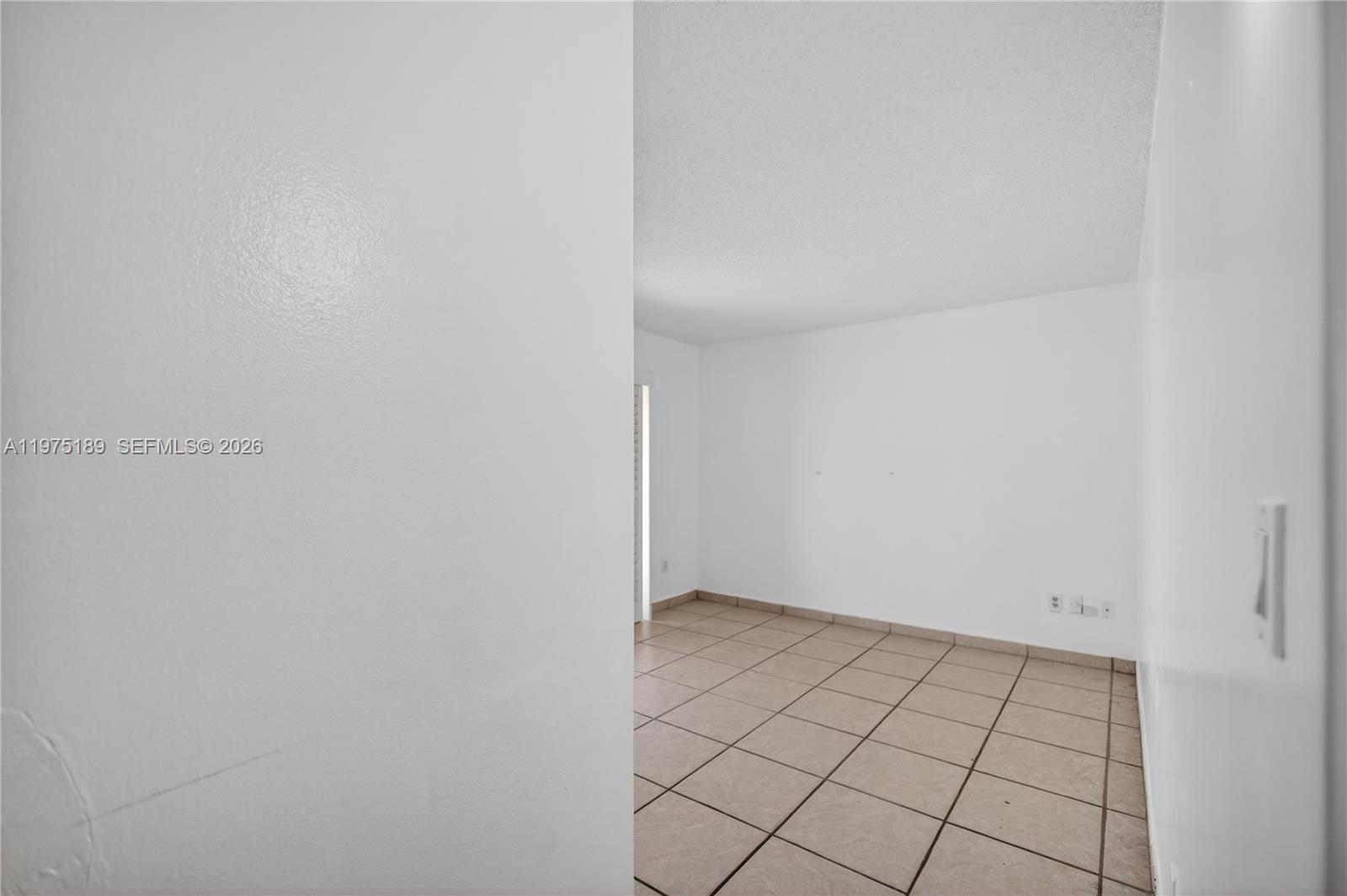 CALUSA CLUB ESTATES 4TH A - Residential