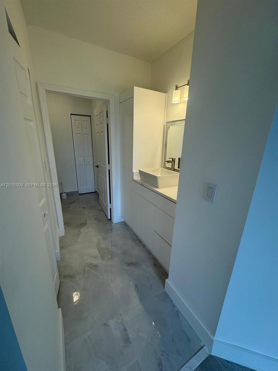 SANTORINI AT VIZCAYA - Residential Lease