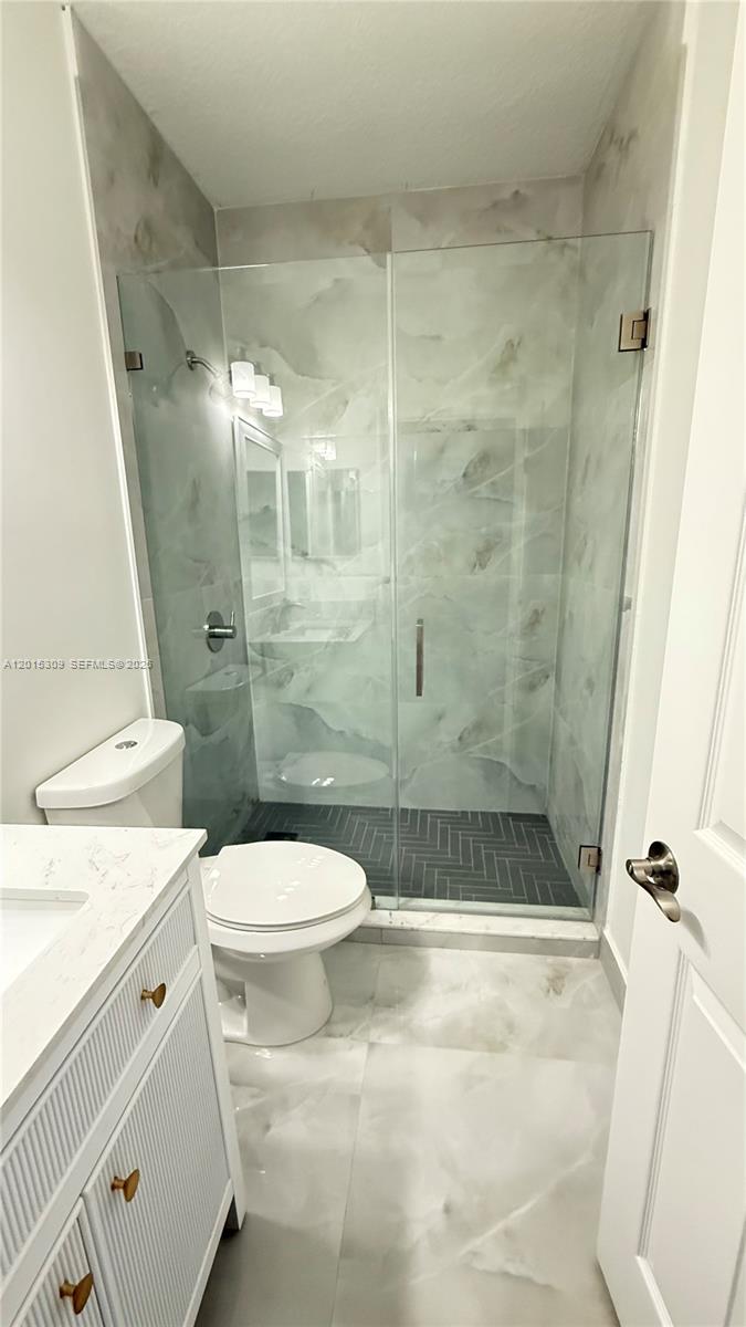 SANTORINI AT VIZCAYA - Residential Lease