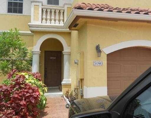 SANTORINI AT VIZCAYA - Residential Lease