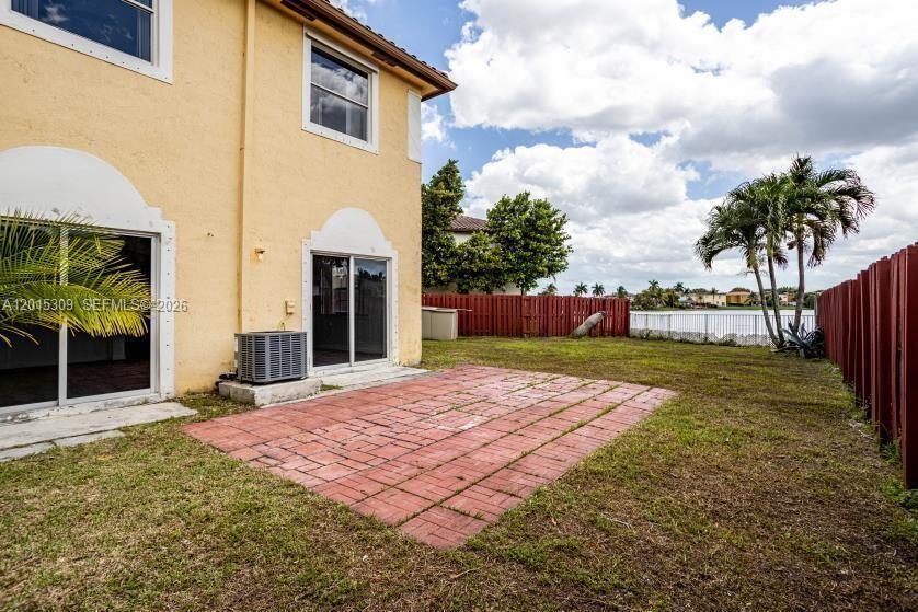 SANTORINI AT VIZCAYA - Residential Lease
