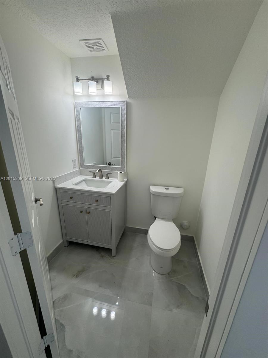 SANTORINI AT VIZCAYA - Residential Lease