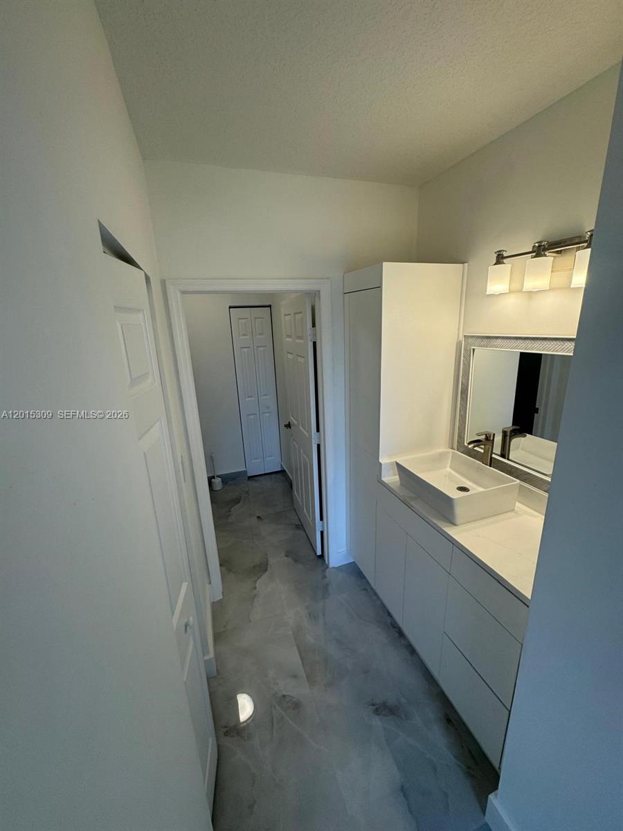 SANTORINI AT VIZCAYA - Residential Lease