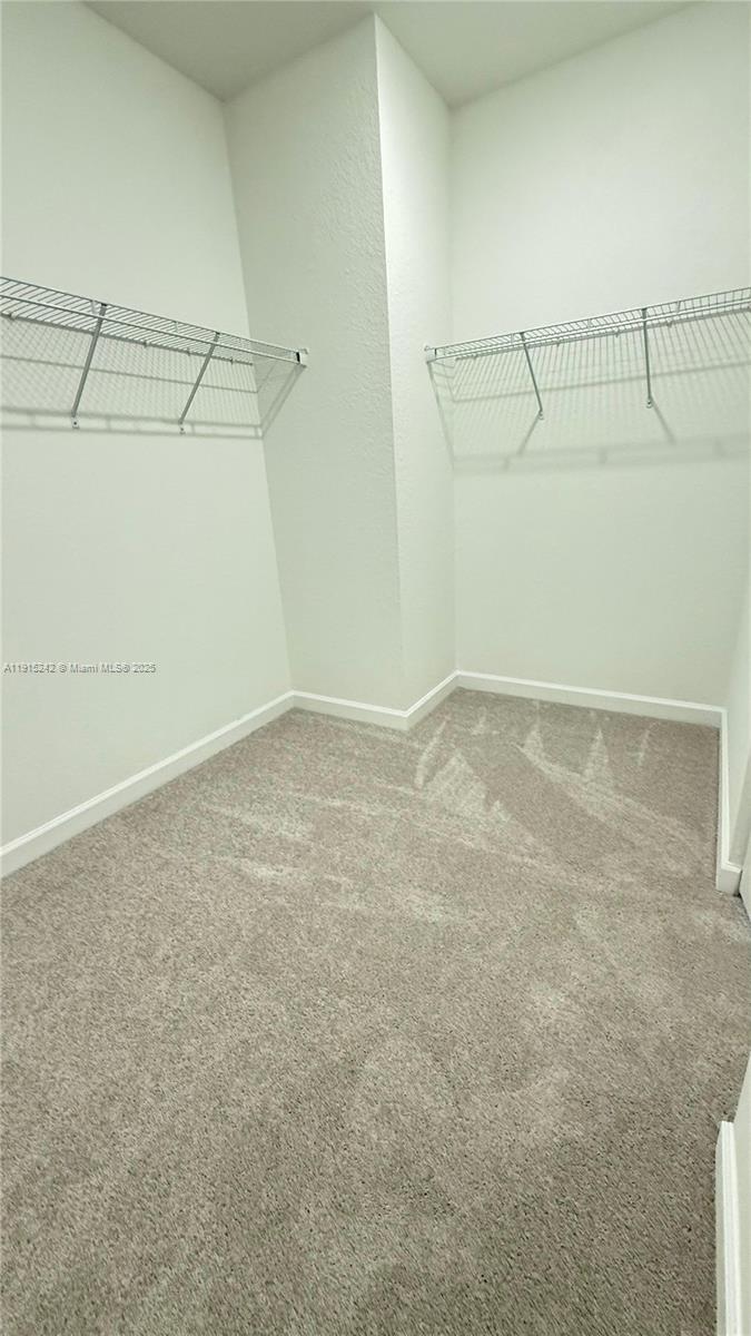 ALTAMIRA - Residential Lease