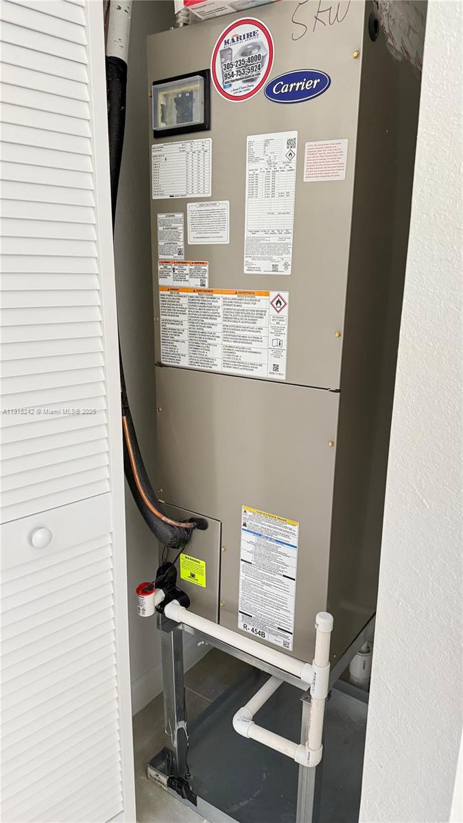 ALTAMIRA - Residential Lease