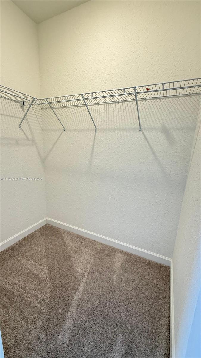 ALTAMIRA - Residential Lease