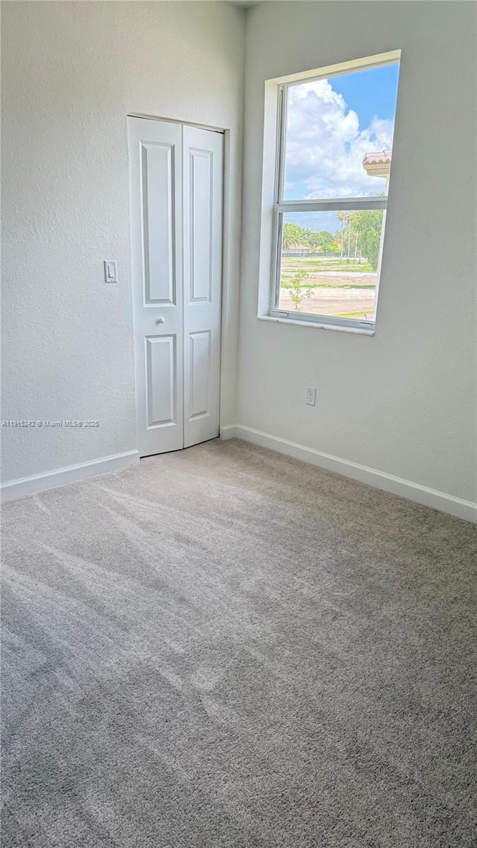 ALTAMIRA - Residential Lease