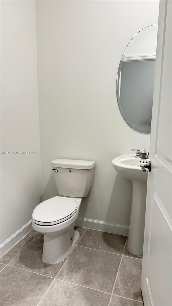 ALTAMIRA - Residential Lease