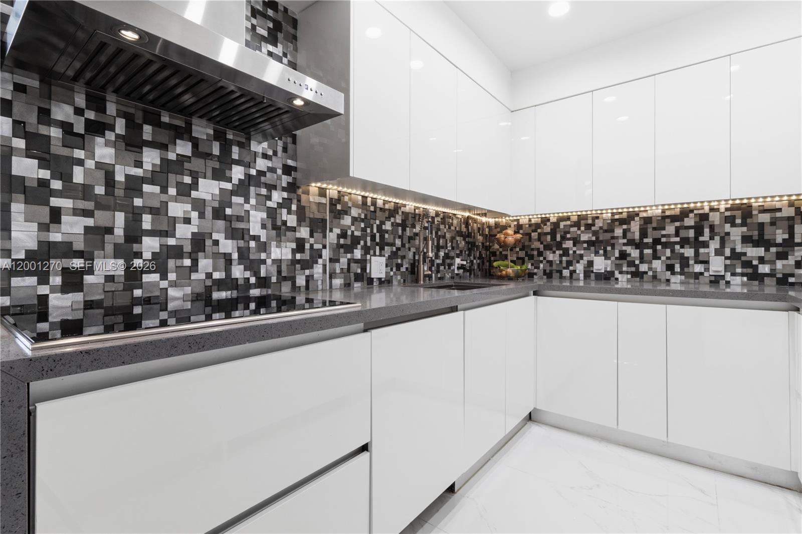 CORONADO CONDO- TOWER II - Residential