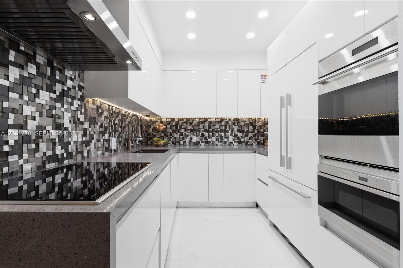 CORONADO CONDO- TOWER II - Residential