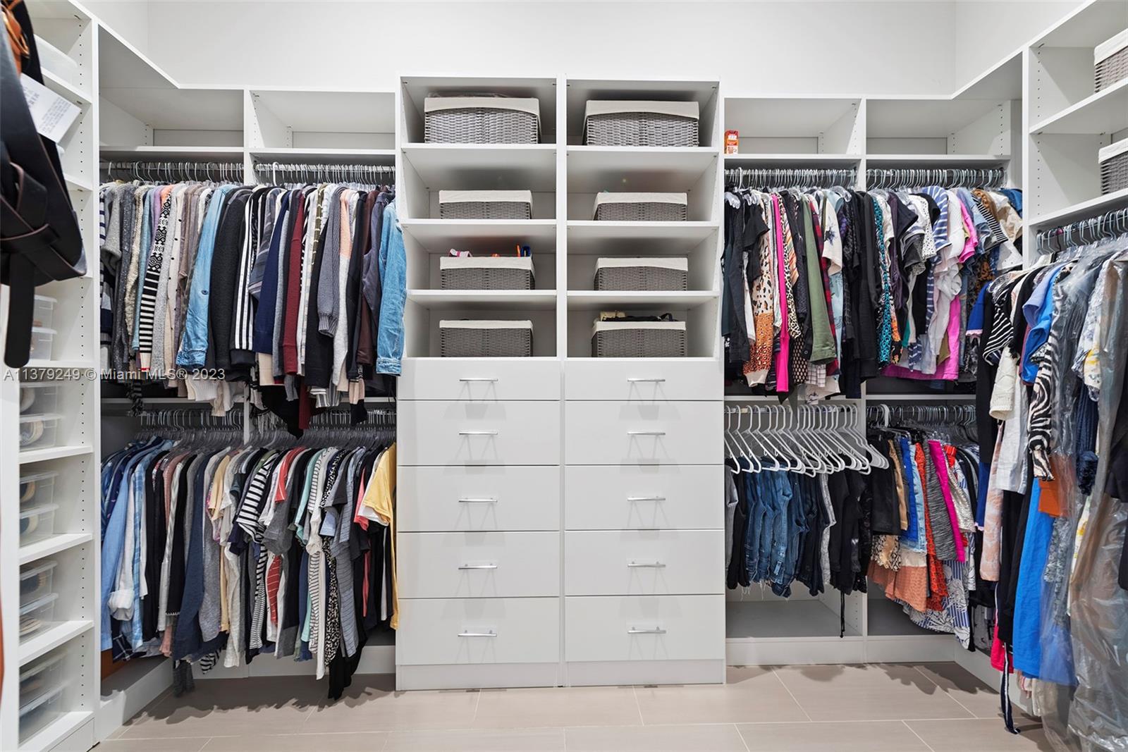 SUNILAND ESTATES - Residential