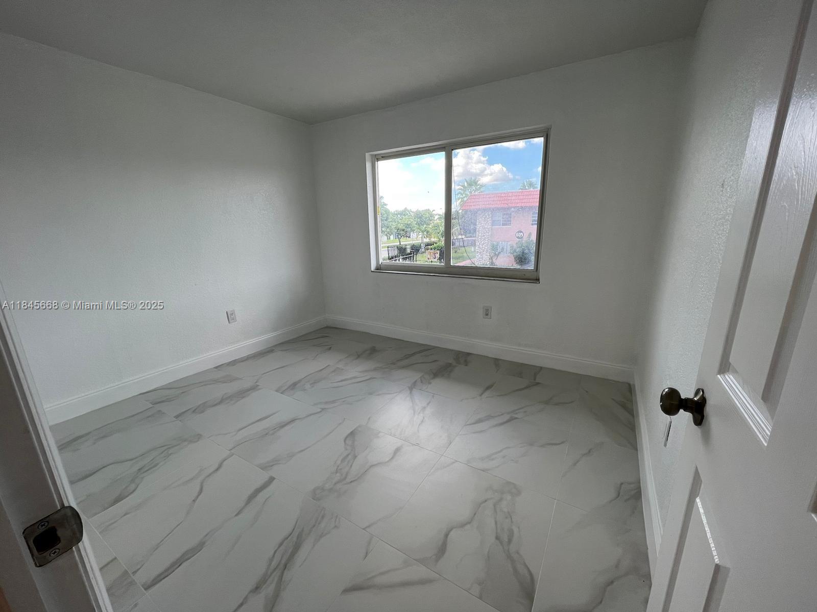 505 NW 177th St 243