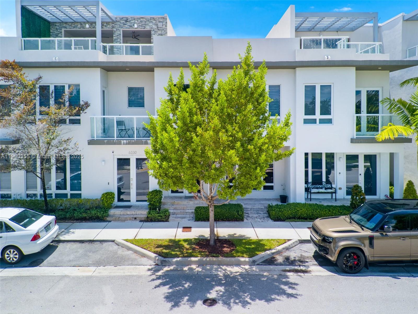 LANDMARK AT DORAL - Residential Lease