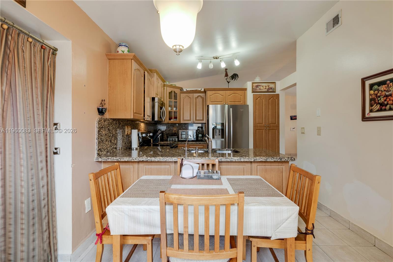 COUNTRY LAKE MANORS SEC 2 - Residential