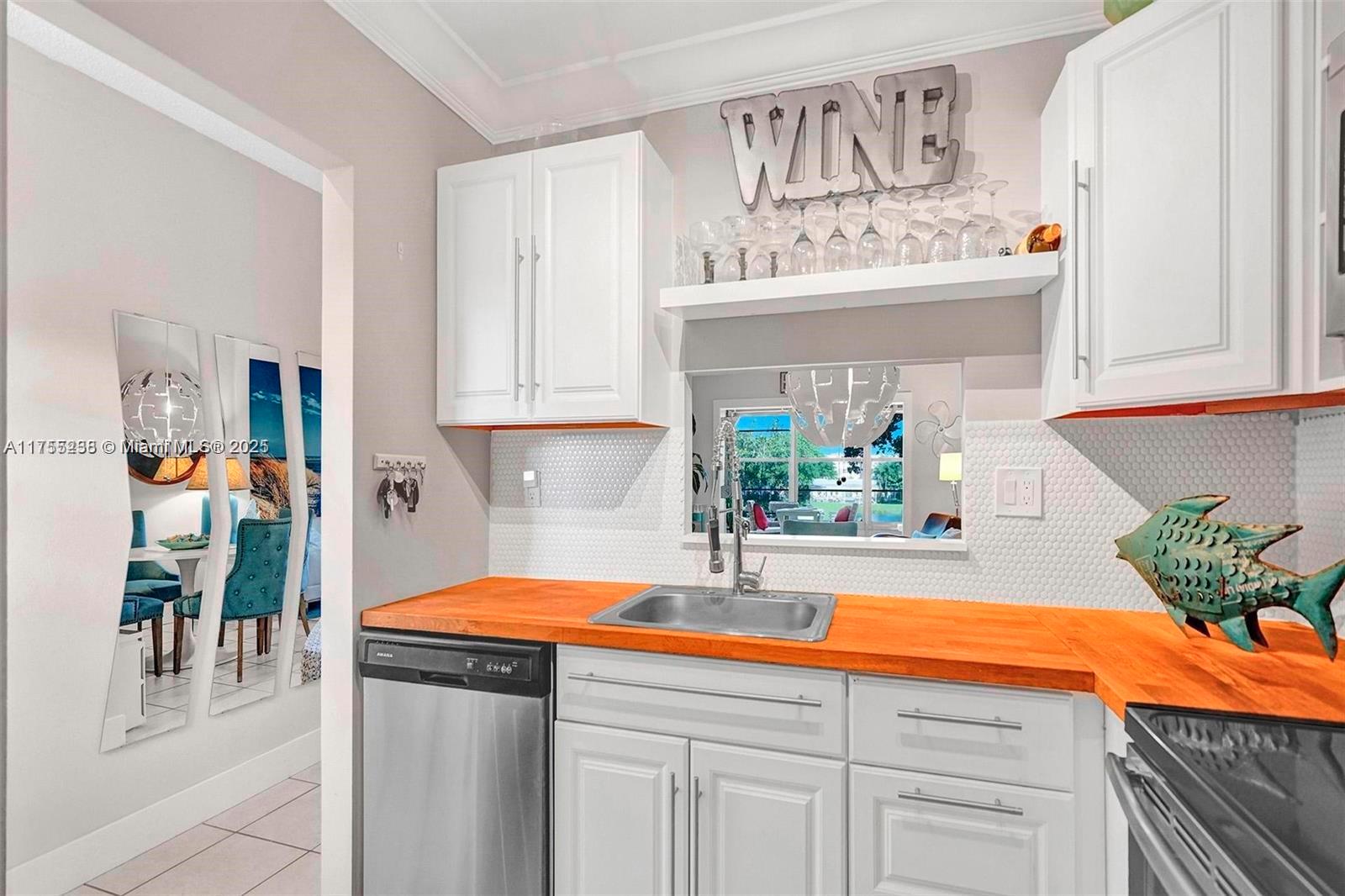 FICUS GARDENS CONDO - Residential