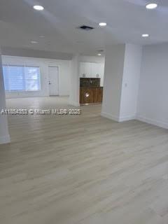 770 NW 38th St
