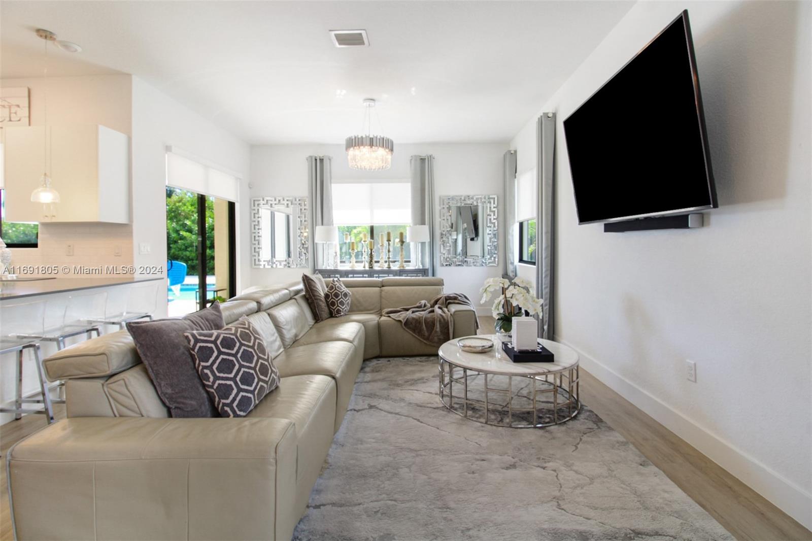 SOUTHERN COVE - Residential