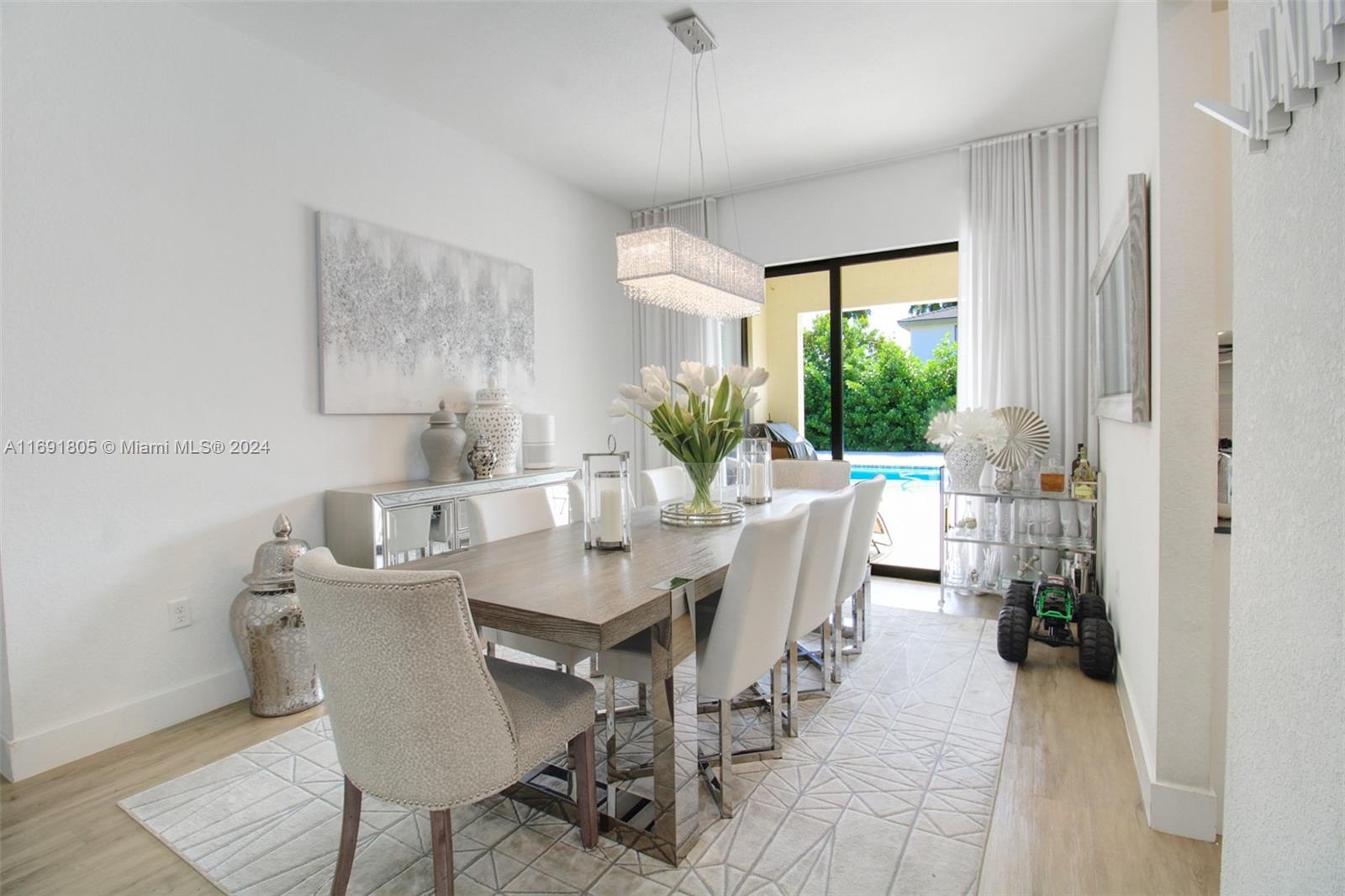 SOUTHERN COVE - Residential