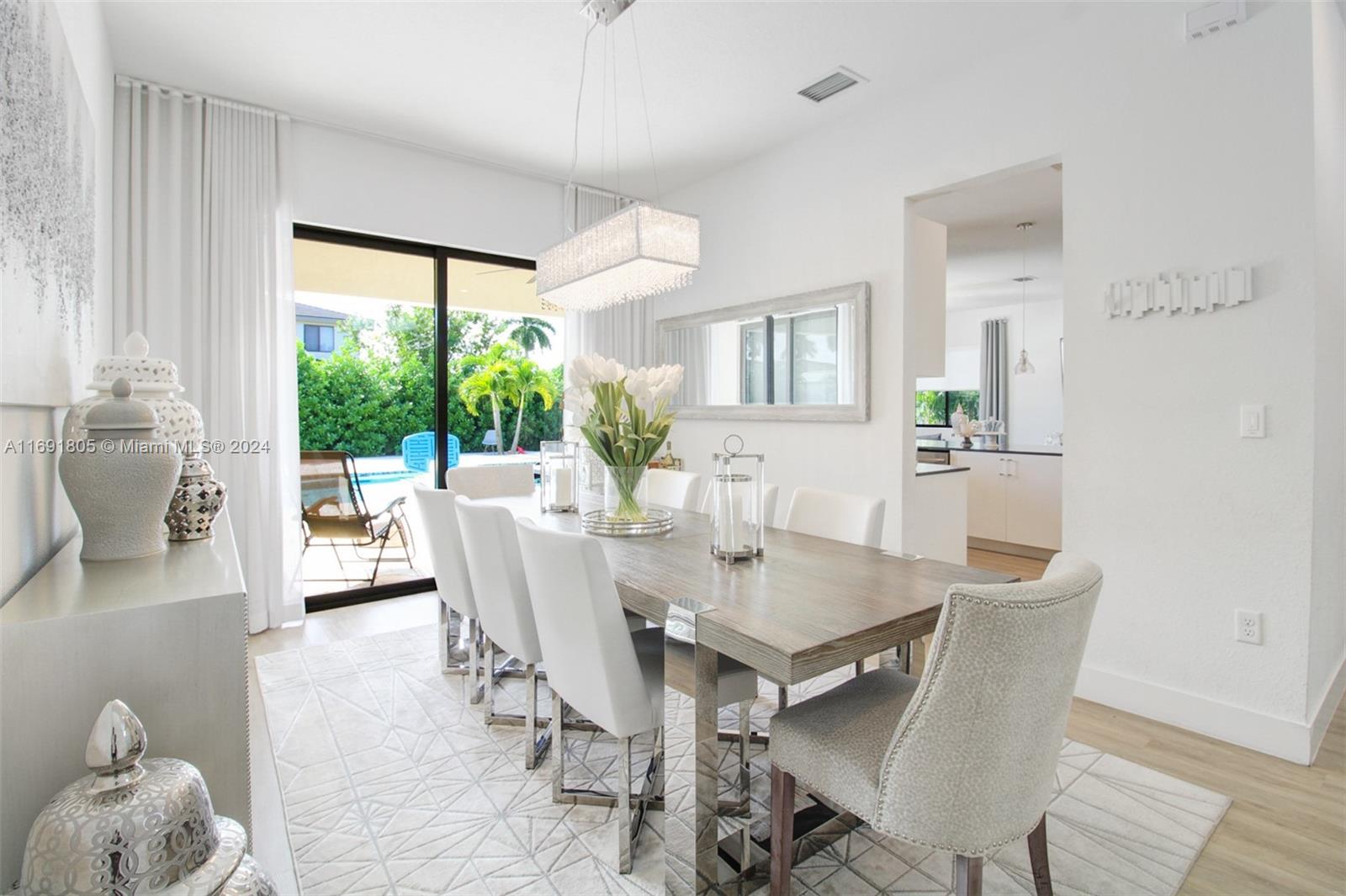 SOUTHERN COVE - Residential