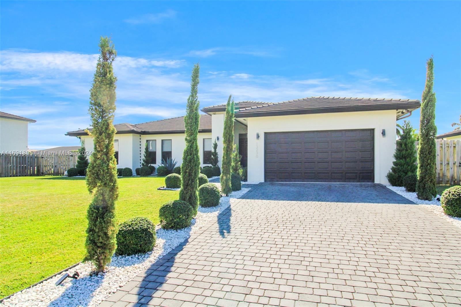 SOUTHERN COVE - Residential