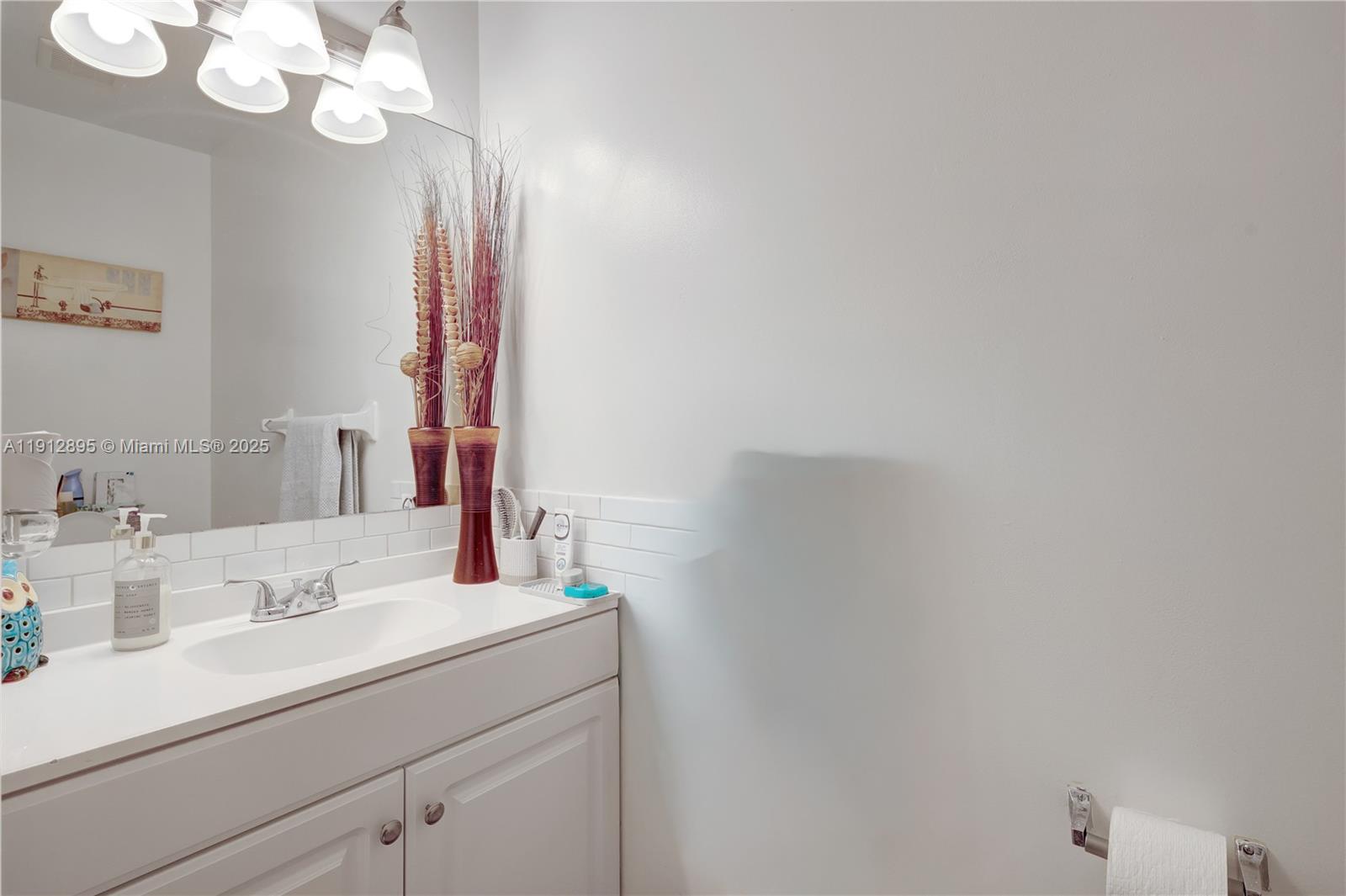 TARTAN COCONUT CREEK PHAS - Residential Lease